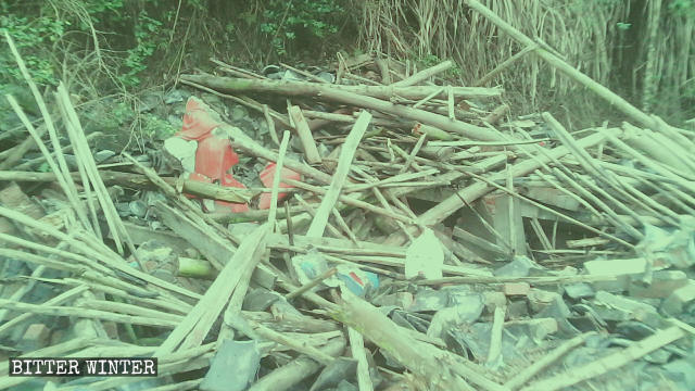 Bouddhisme en Chine,Démolition forcée,Destruction de temples bouddhistes,Chongqing Chine