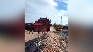 Bouddhisme en Chine,Temple bouddhiste,Démolition forcée,Violence policière