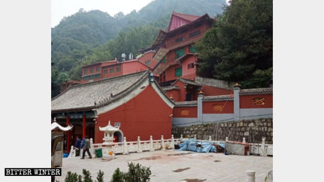 Bouddhisme,religion chine,guan yin statue,temple bouddhiste,sites religieux