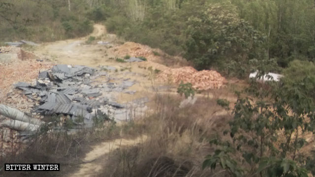 Un temple du village de Chen’gou situé dans le bourg de Qiaolou a été entièrement rasé.